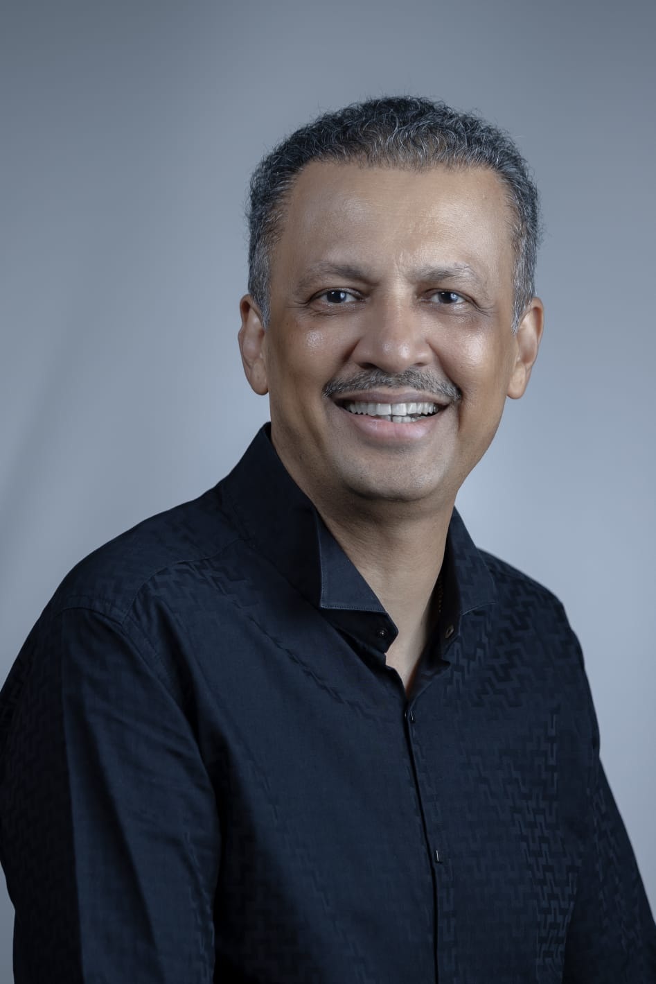 छत्रपती शिवाजी महाराज रेल्वे स्थानकावर शिवरायांचा भव्य पुतळा उभारावा