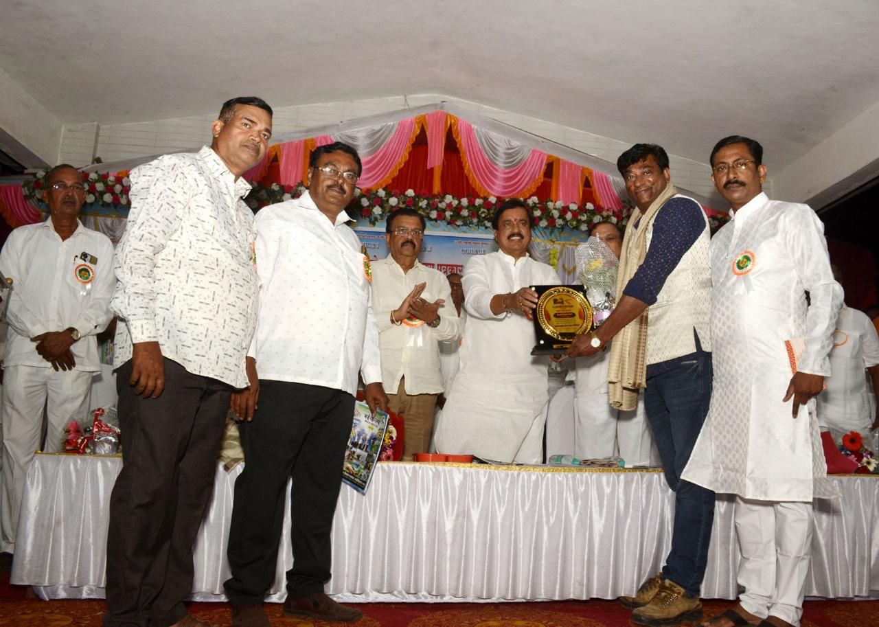 उपराष्ट्रपतींच्या सन्मानार्थ राज्यपालांकडून चहापान