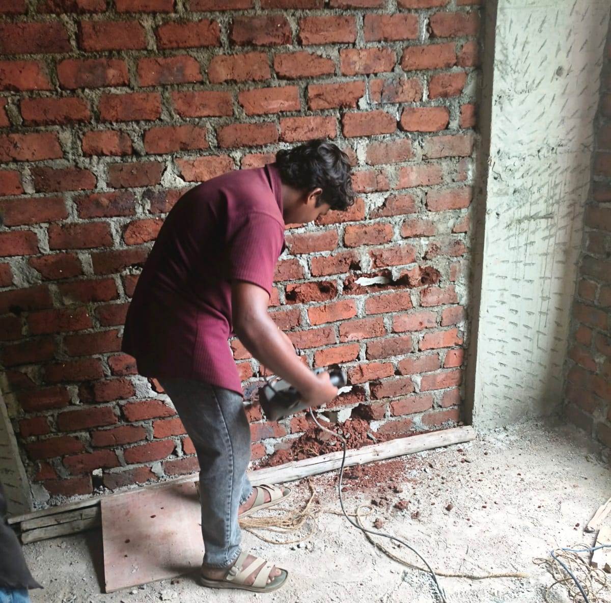 ऐरोलीतील अनधिकृत बांधकामावर महापालिकेची कारवाई