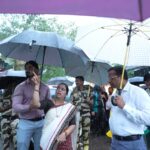 महापौर सुजाता पाटील यांनी केली दुर्घटना स्थळांची व नवी मुंबईतील पावसाळी स्थितीची पाहणी